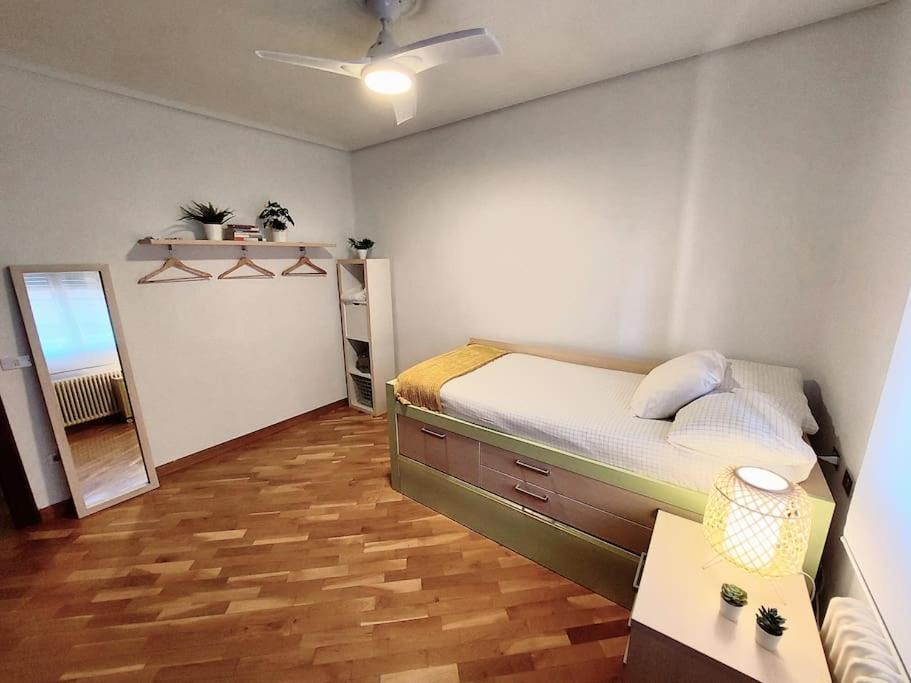 Apartamento Centrico Y Luminoso Cerca De La Playa. Apartment กัสเตญองเดลาปลานา ภายนอก รูปภาพ