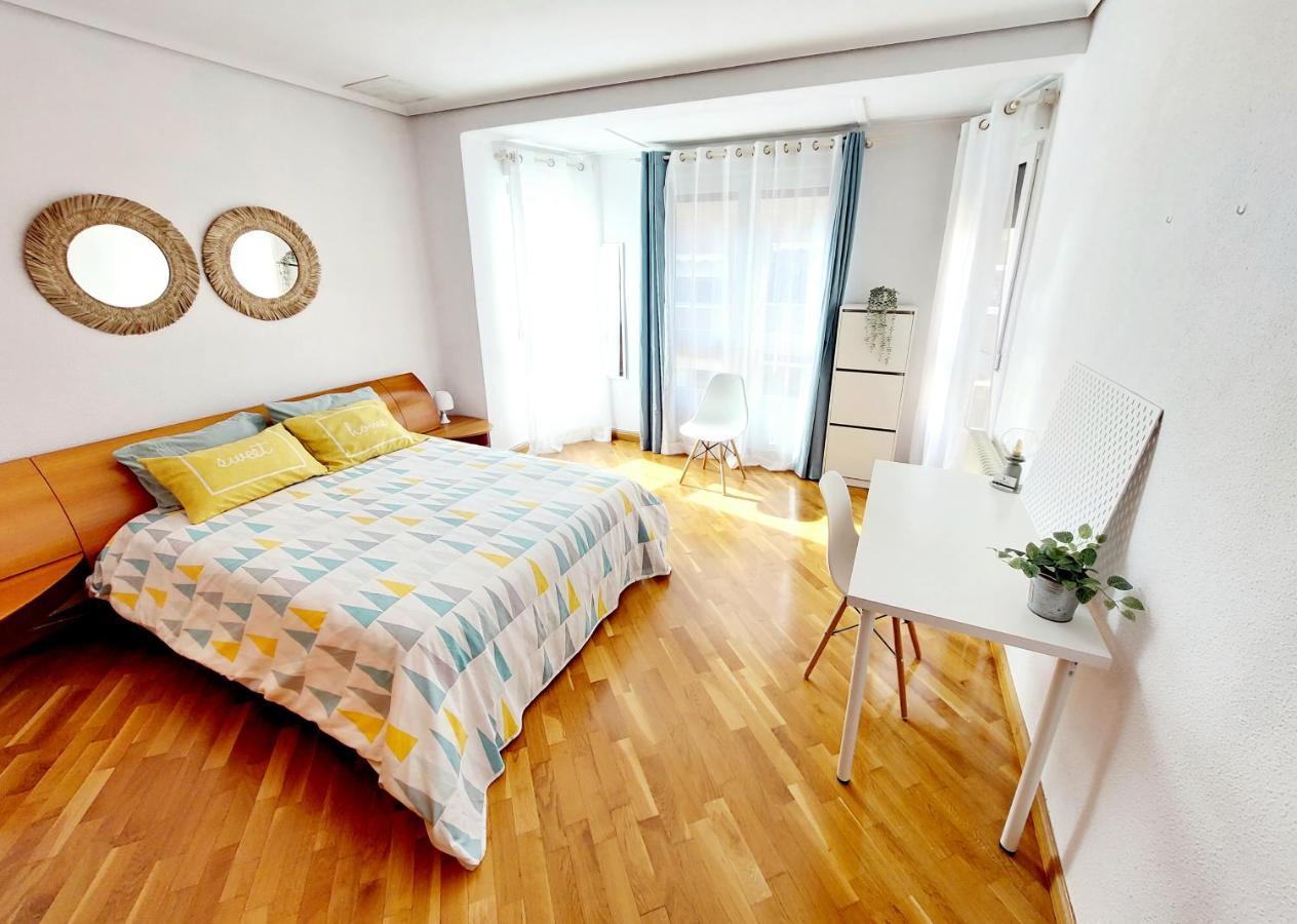 Apartamento Centrico Y Luminoso Cerca De La Playa. Apartment กัสเตญองเดลาปลานา ภายนอก รูปภาพ