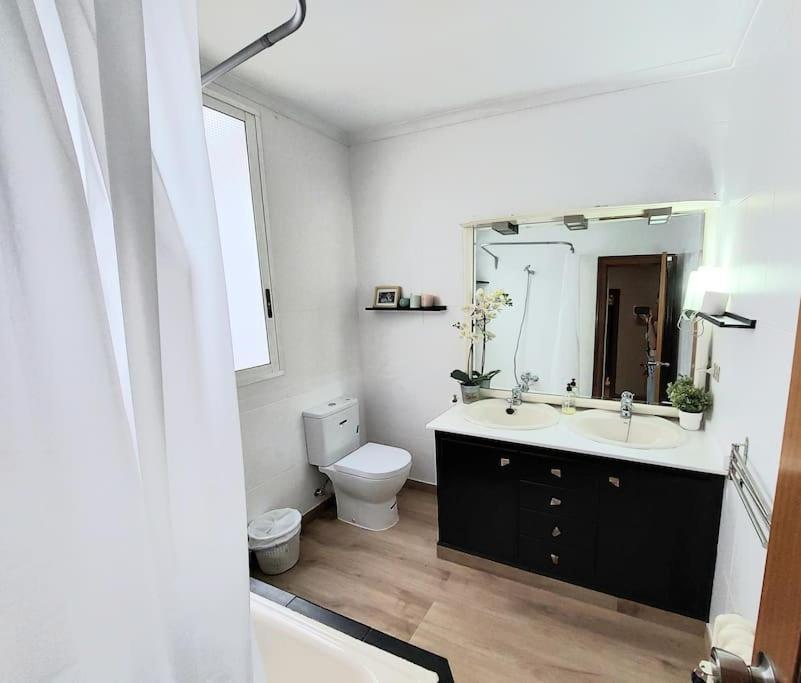Apartamento Centrico Y Luminoso Cerca De La Playa. Apartment กัสเตญองเดลาปลานา ภายนอก รูปภาพ