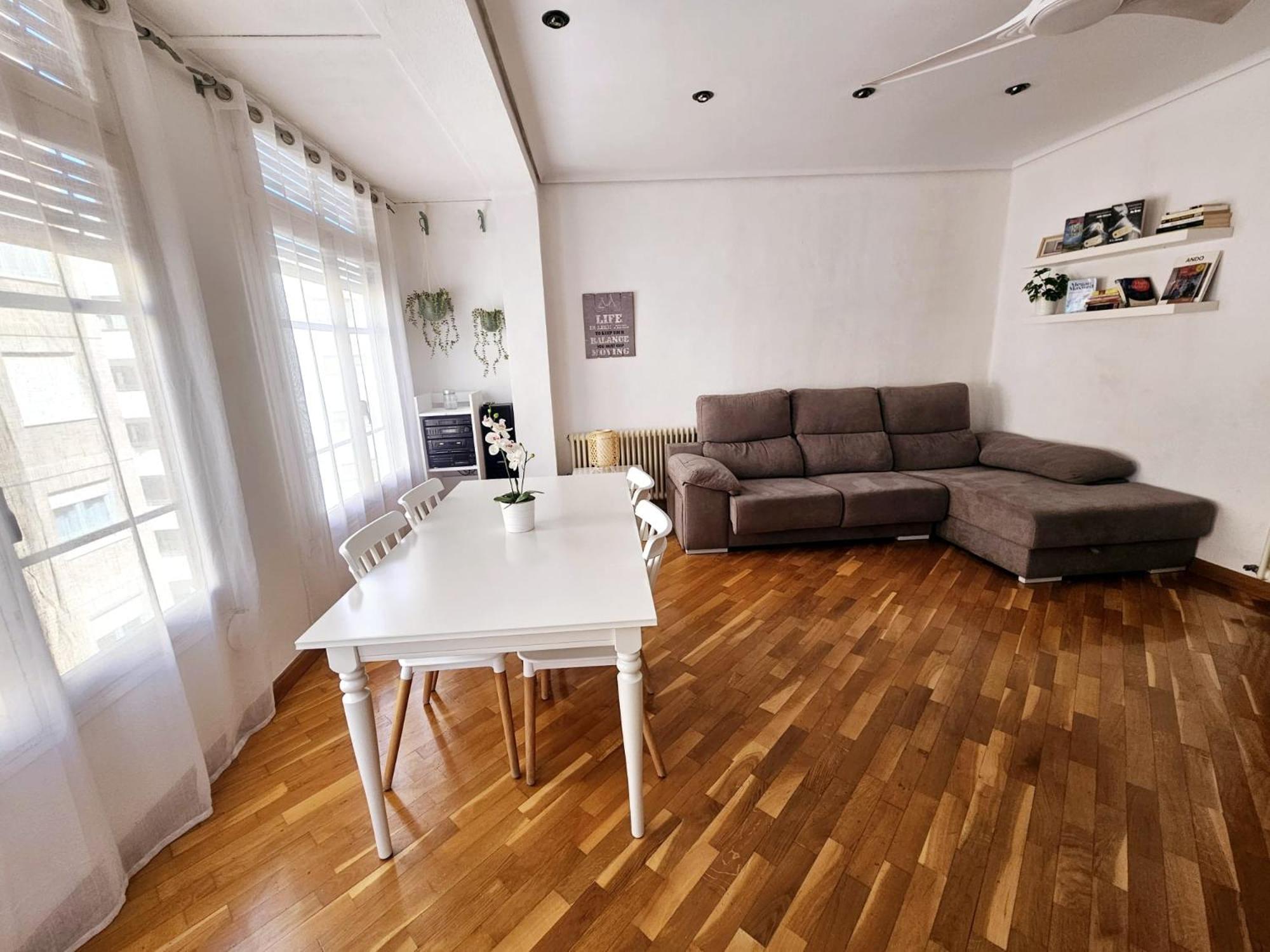 Apartamento Centrico Y Luminoso Cerca De La Playa. Apartment กัสเตญองเดลาปลานา ภายนอก รูปภาพ